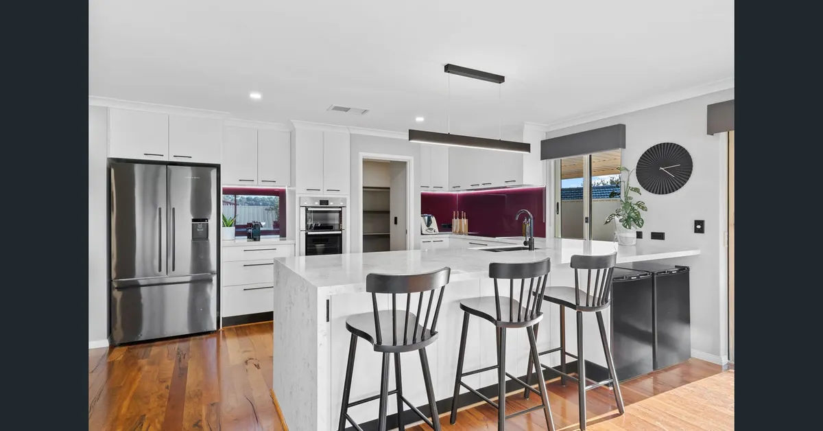 Renovated Halls Head Family Home Near the Beach, Sweet Cavalier - Photo 1