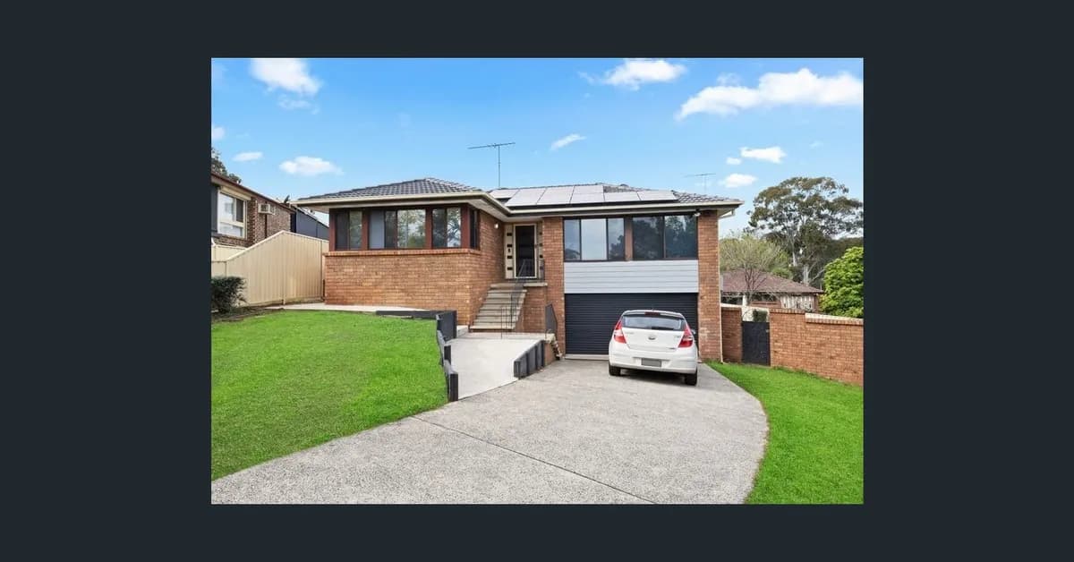 Established Family Home in Ambarvale, Macarthur Region, with a Friendly German Shepherd - Photo 1