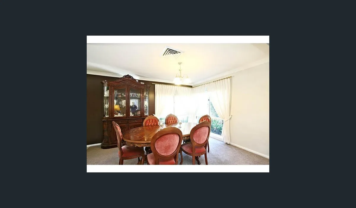 Spacious Voyager Point Family Home , Friendly Golden Retriever - Photo 2