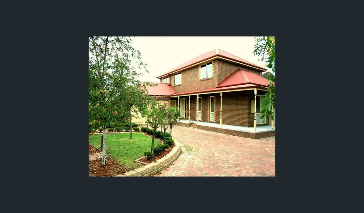 Somerville Mornington Peninsula Home , Friendly Beagle - Photo 1