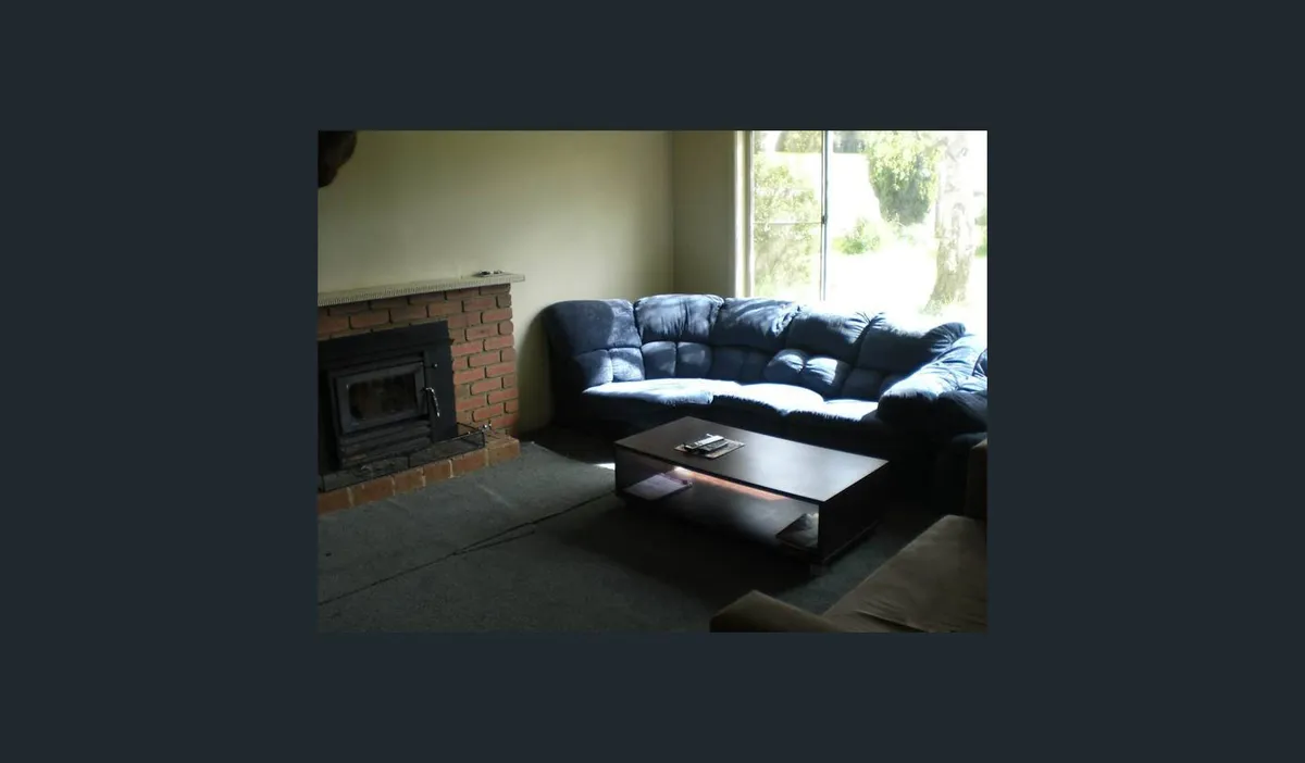 Cosy Warragul Gippsland Cottage , 2 Relaxed Cats - Photo 3